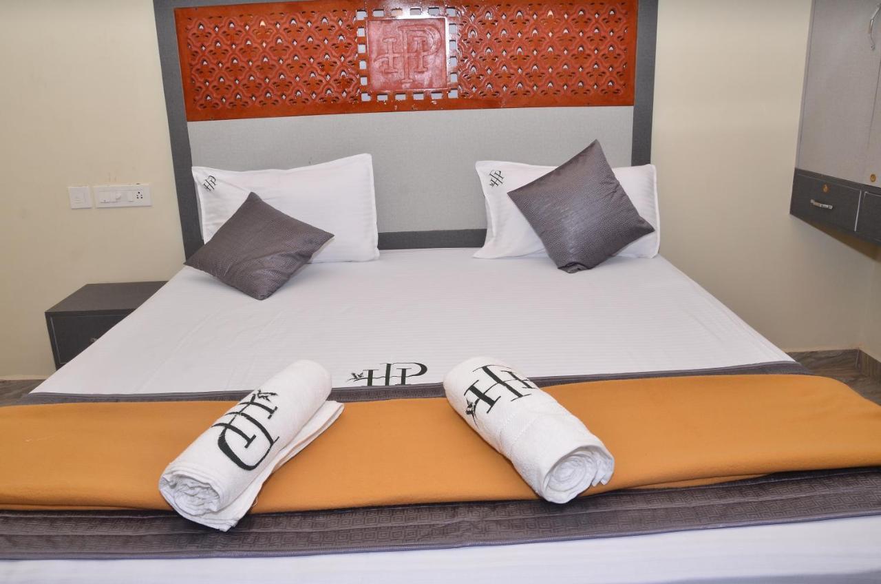 Hotel Panchavarnaa Rāmeswaram Екстериор снимка