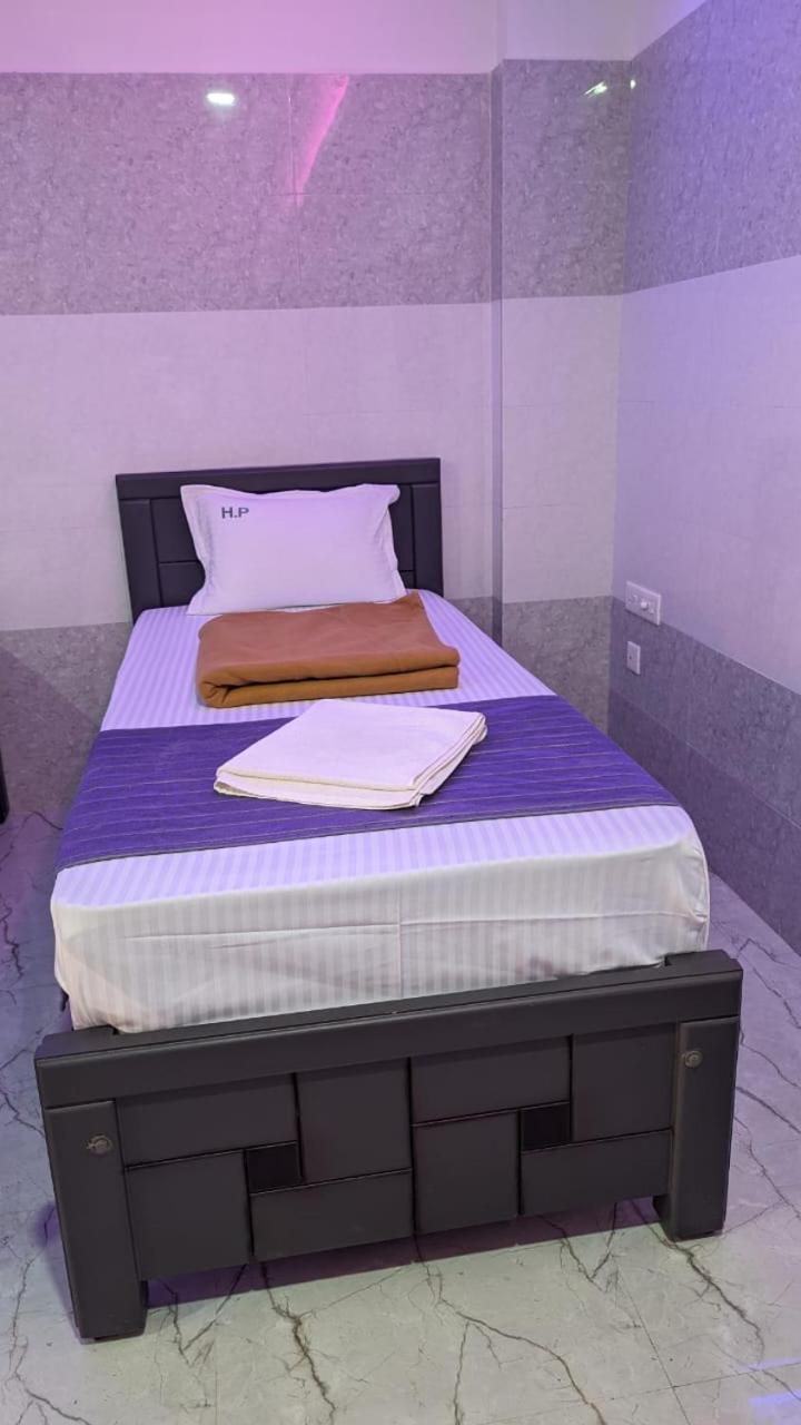 Hotel Panchavarnaa Rāmeswaram Екстериор снимка